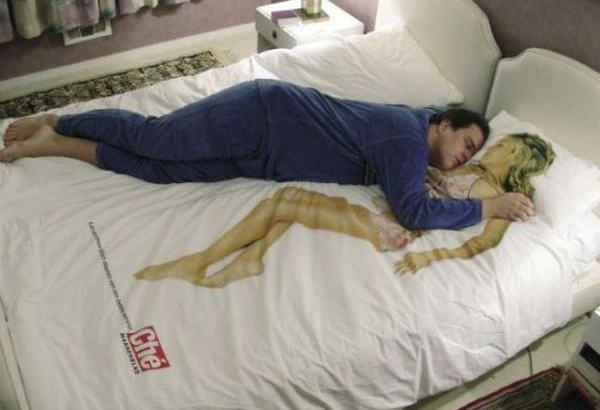 【巨逗】搞笑图片之搞笑情趣的床上用品图片
